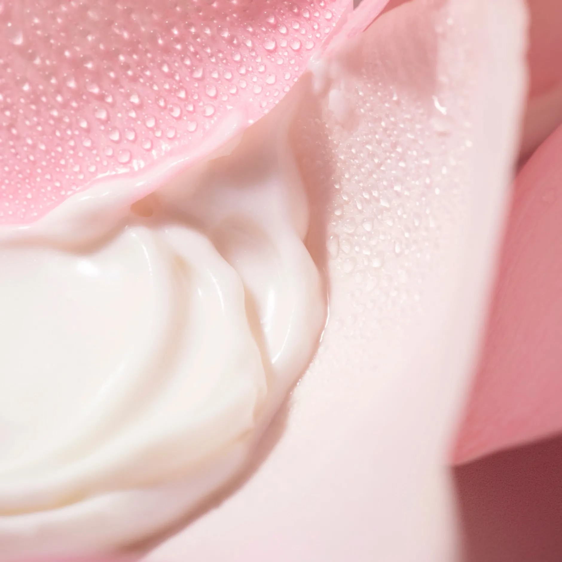 beruhigende_feuchtigkeitsspendende_krpermilch_h_3.webp NUXE Körpercreme*Beruhigende Feuchtigkeitsspendende Körpermilch 24H