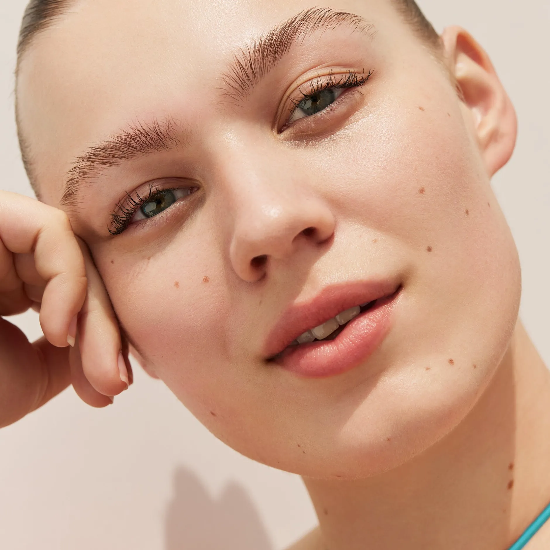 verschnernde_feuchtigkeitsemulsion_2.webp NUXE Tagescreme*Verschönernde Feuchtigkeitsemulsion